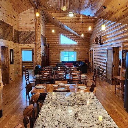 Beargrass Lodging & Rv Resort Hungry Horse Exterior foto